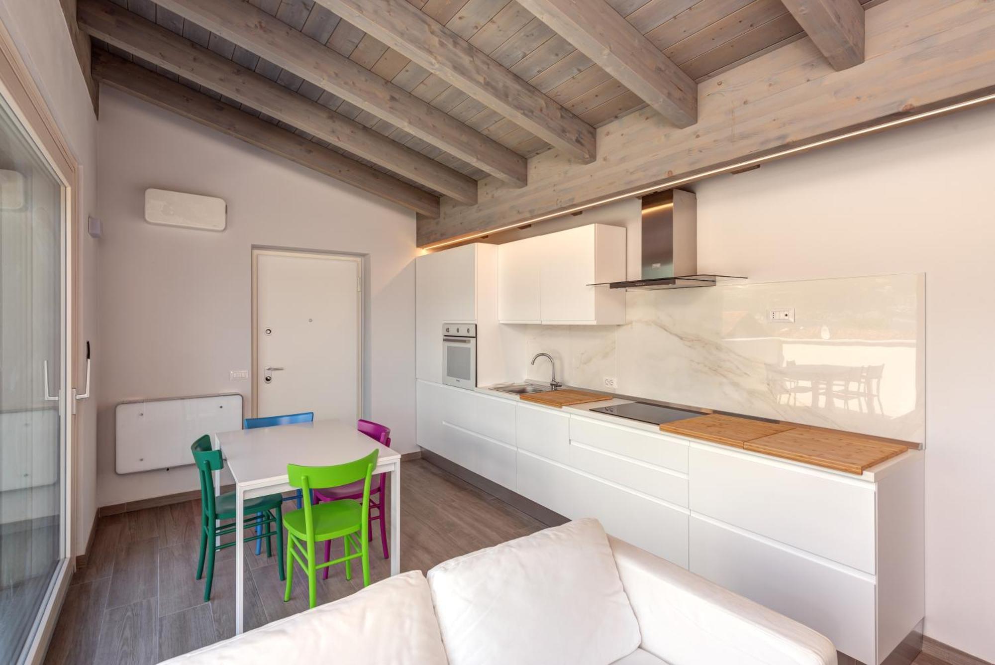 Villa Family With Pool And Amazing Panoramic Penthouse Colico Exterior foto