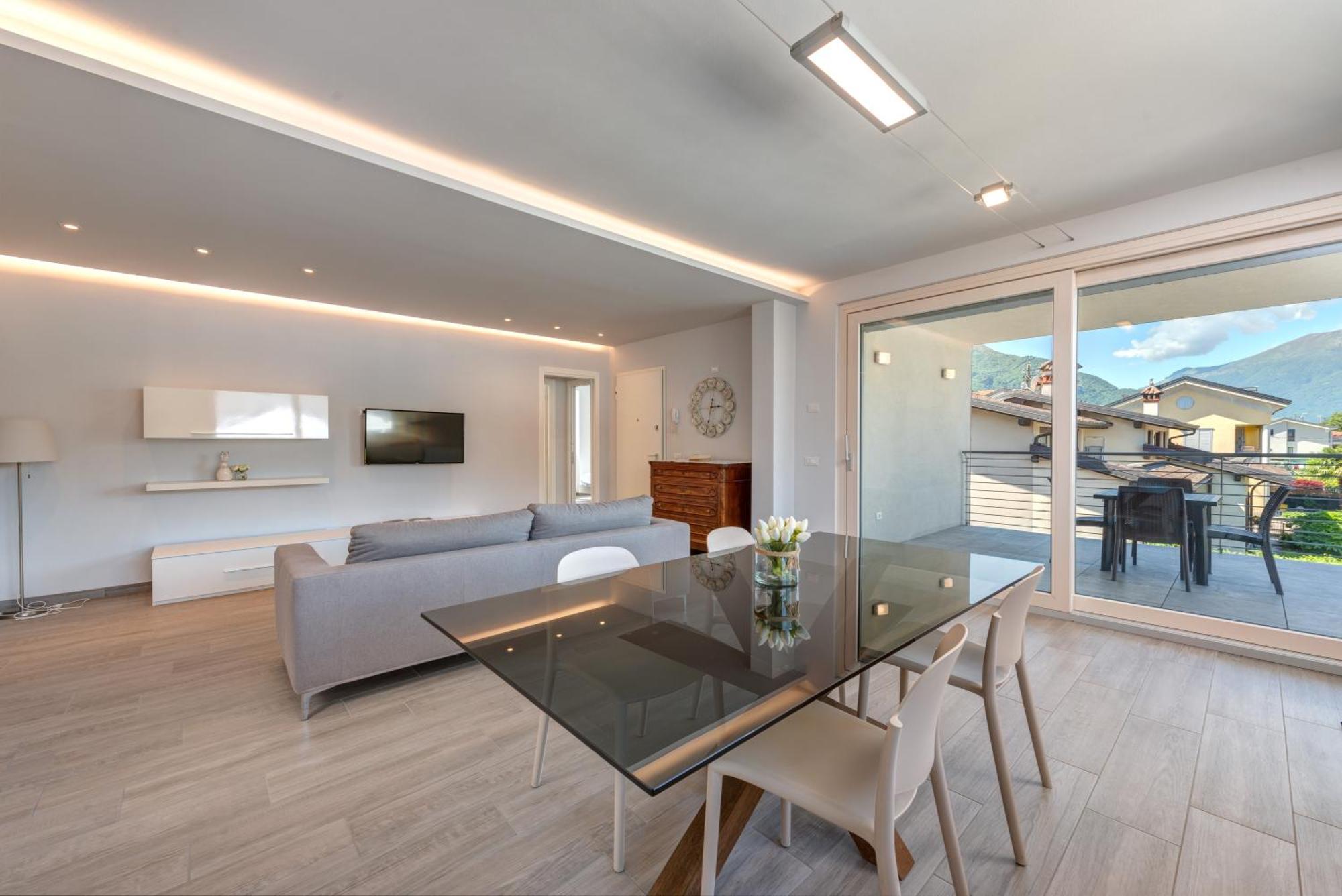Villa Family With Pool And Amazing Panoramic Penthouse Colico Exterior foto